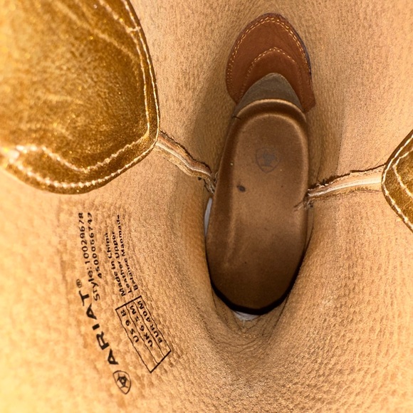 Gold Western Cowboy Boots - Picture 5 of 6